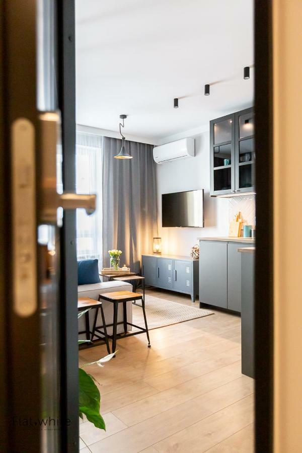 Apartamenty Flat White Obywatelska 47Ab Жельона Гора Екстериор снимка